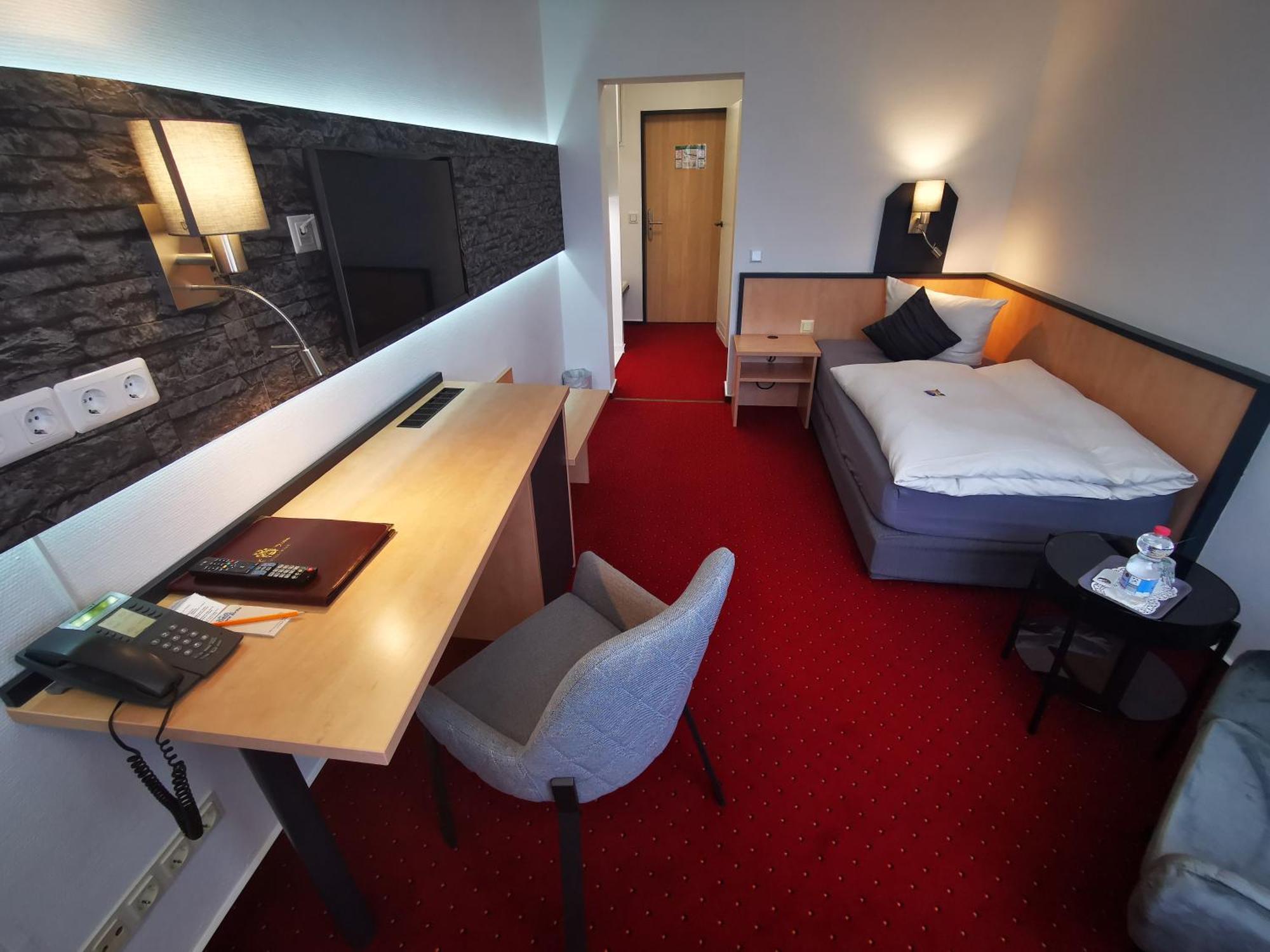 Hotel Grille Erlangen Bagian luar foto